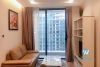 Modern 1 bedroom apartment for rent in Vinhome metropolis, Lieu giai, Ba dinh